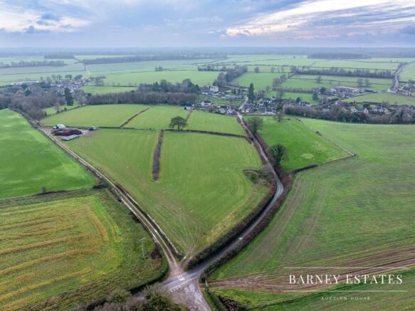 Land, in Daglingworth, £20,000