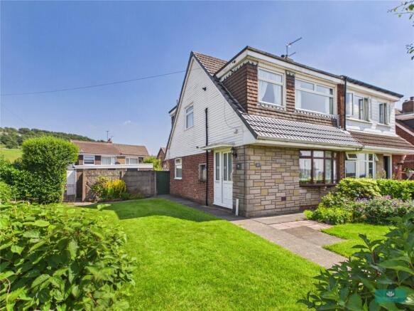 3 bed property, in Rivington Drive, £250,000