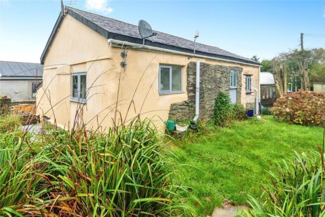 3 bed property, in Tregony, £290,000