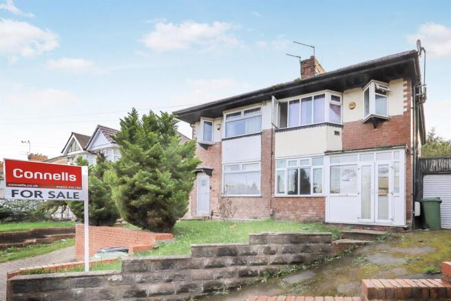 3 bed property, in Deans Road, £230,000