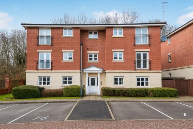 2 bed property, in Badgerdale Way, £139,950