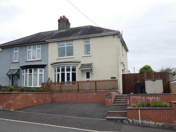 3 bed property, in Gardners Lane, £230,000