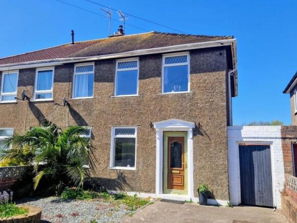 3 bed property, in 7, £150,000