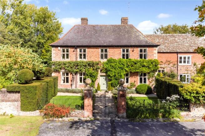 6 bed property, in Church Street, £1,775,000