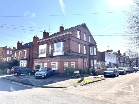 1 bed property, in Trent Boulevard, £125,000