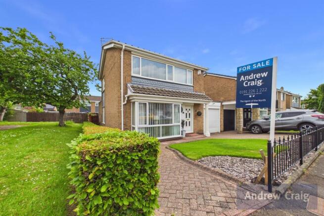 3 bed property, in Norham Close, £275,000