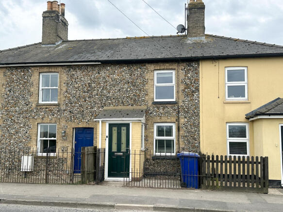 2 bed property, in Burwell Road, £215,000