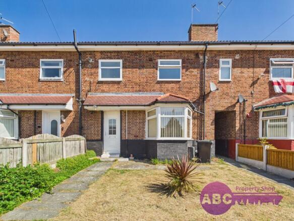 3 bed property, in Clayhill Green, £160,000