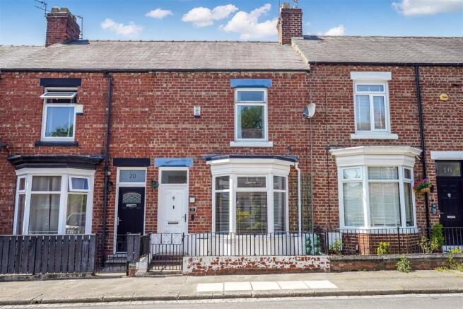 2 bed property, in Hazel Avenue, £125,000