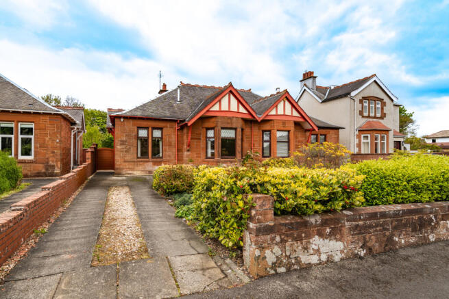 2 bed property, in Cessnock Road, £274,000