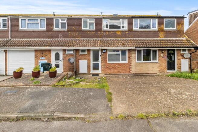 3 bed property, in Fullwood Avenue, £320,000
