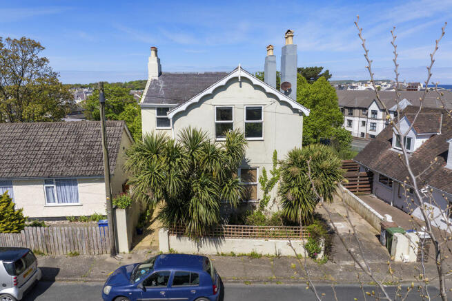 4 bed property, in Ingleside, £175,000