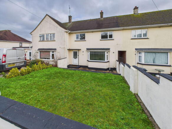 3 bed property, in Avon Road, £230,000