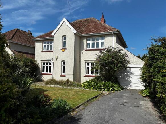 4 bed property, in The Grove, £525,000