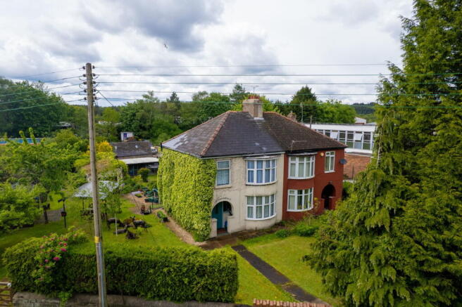 3 bed property, in Valley Road, £315,000