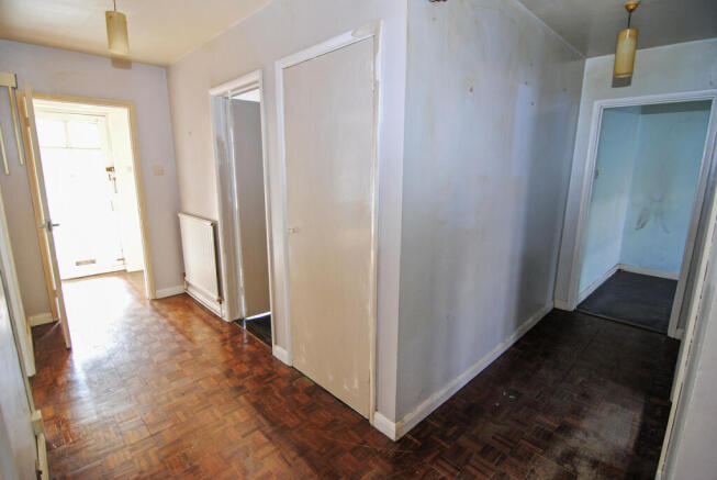 3 bed property, in Cranbrook Court, £300,000