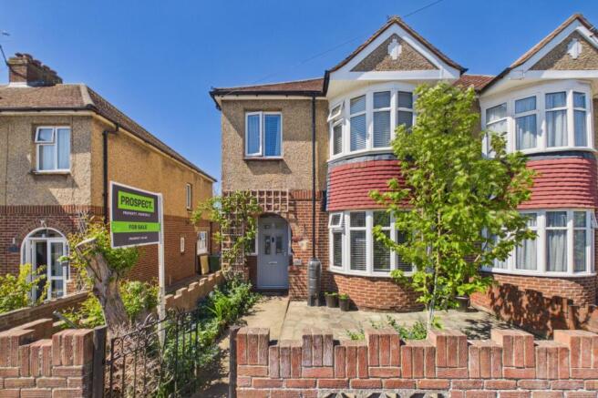 4 bed property, in Coronation Road, £484,950