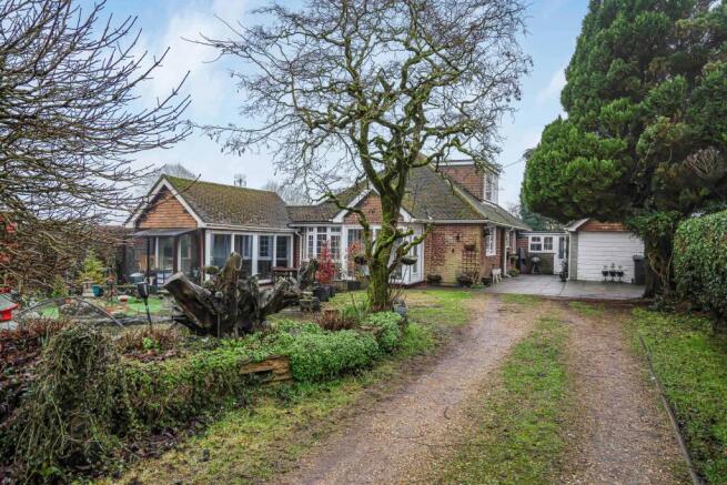 4 bed property, in Little Frieth, £950,000