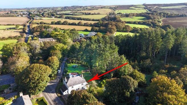 2 bed property, in Crowntown, £200,000