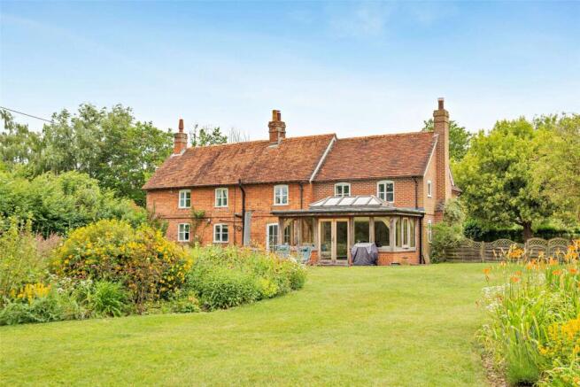 5 bed property, in Winding Wood, £1,375,000