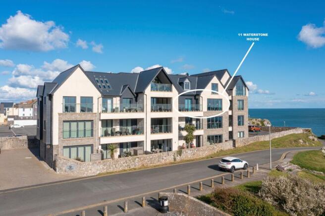 2 bed property, in Battery Road, £495,000