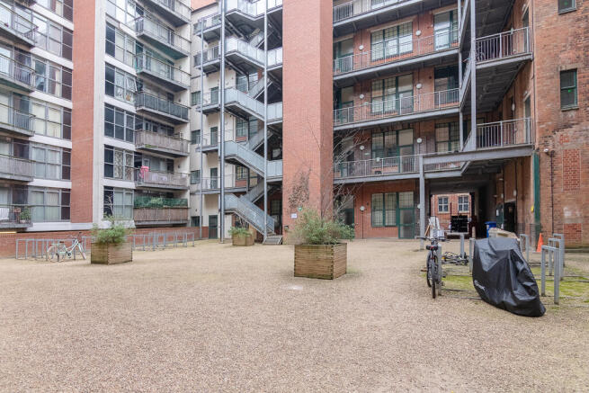 2 bed property, in Rutland Street, £85,000