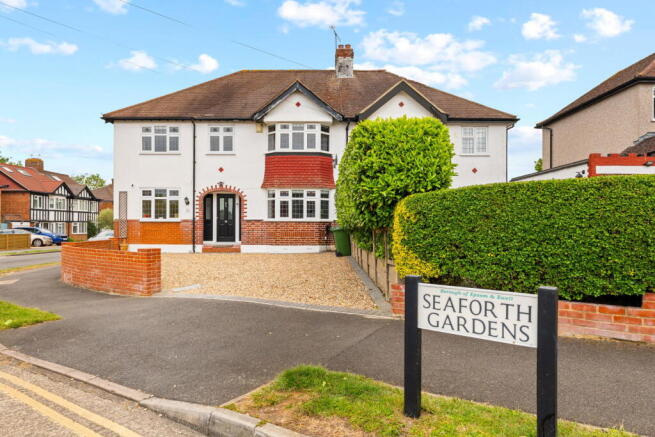 4 bed property, in Seaforth Gardens, £850,000