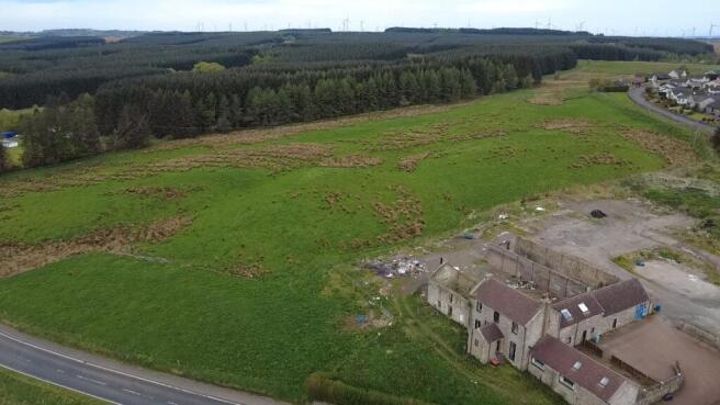 5 bed property, in West Forth Farm, £250,000