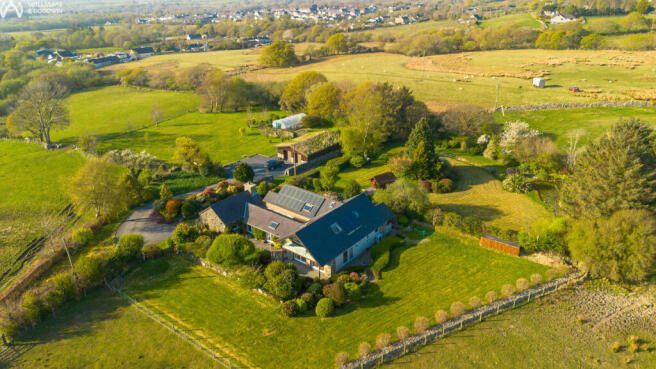4 bed property, in Off Penygroes Road, £675,000