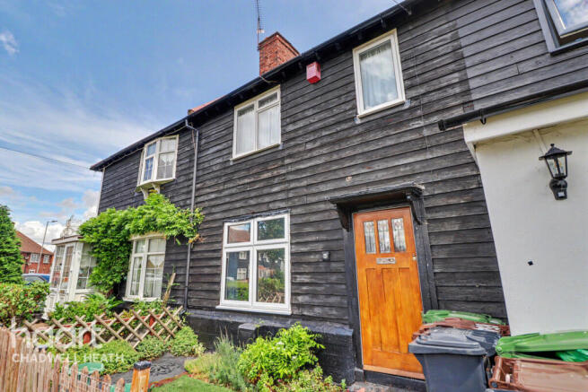 3 bed property, in Becontree Avenue, £300,000