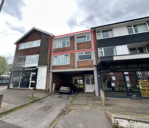 1 bed property, in 73B Somersby Road, £30,000