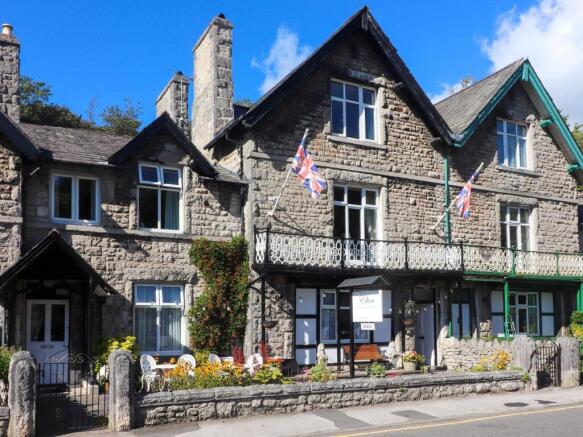 6 bed property, in Elton Guest House, £675,000