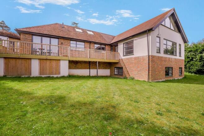 5 bed property, in Courts Hill Road, £1,750,000