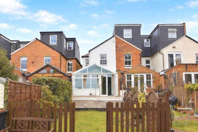 2 bed property, in Radnor Road, £665,000