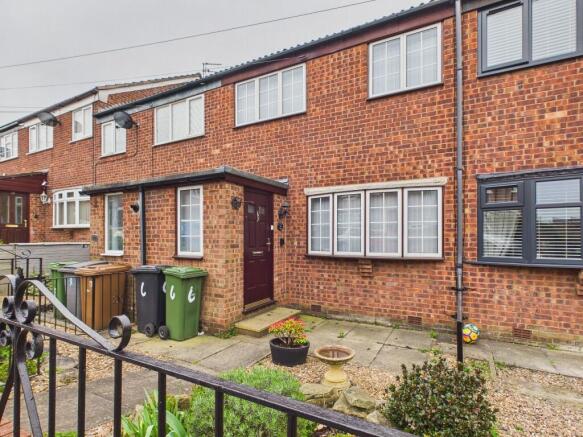 3 bed property, in Napier Court, £229,000