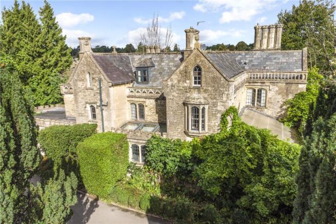 8 bed property, in Castlefields, £1,450,000