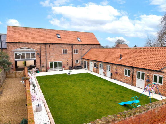 5 bed property, in North Road, £850,000