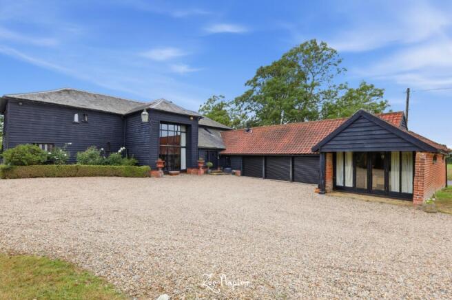 4 bed property, in Great Braxted, £950,000