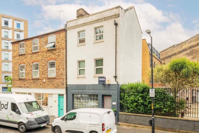 3 bed property, in Dolben Street, £950,000