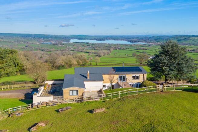 6 bed property, in The Wrangle, £1,500,000