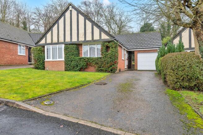 3 bed property, in Saffron Street, £550,000