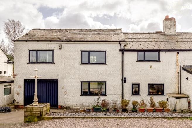 3 bed property, in Off Wingates Lane, £190,000