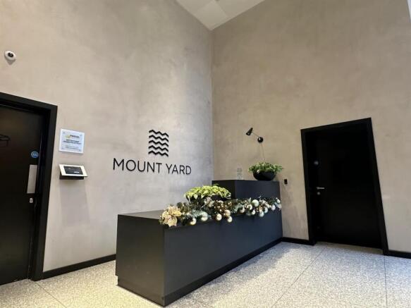 1 bed property, in Old Mount Street, £240,000