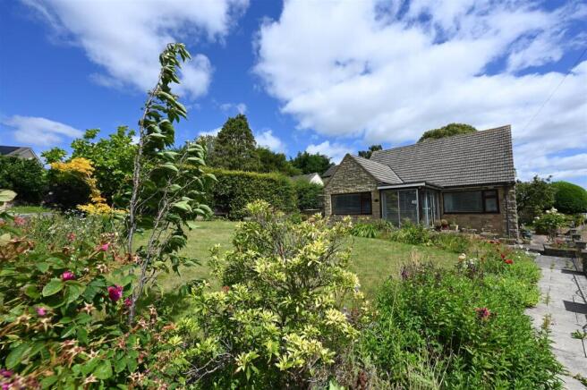 4 bed property, in Gilling Road, £375,000
