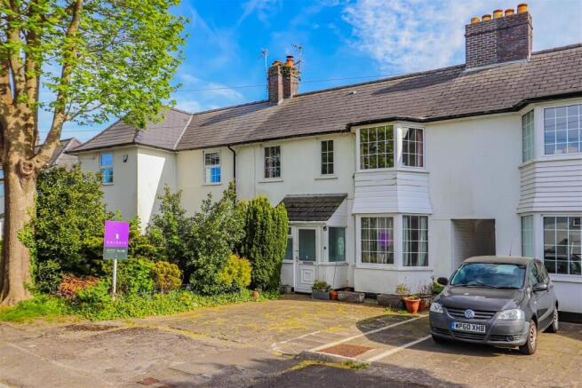 3 bed property, in Westward Rise, £380,000