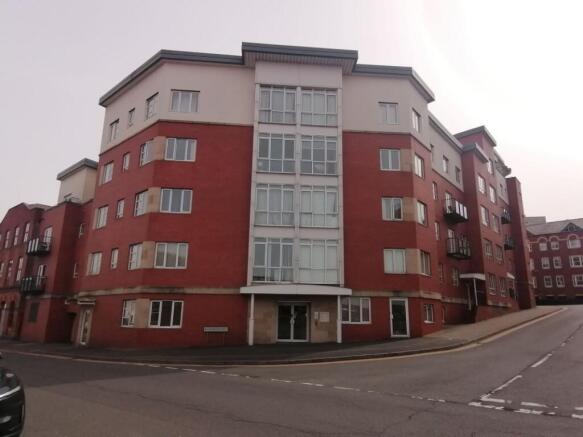 2 bed property, in Apartment 205 The Qube, £122,500