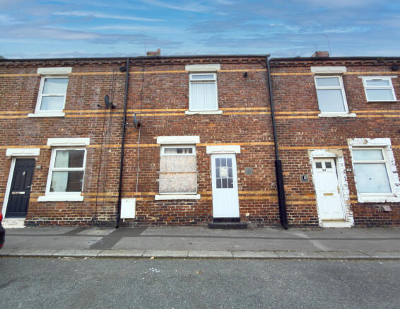2 bed property, in 84 Sixth Street Horden, £9,000