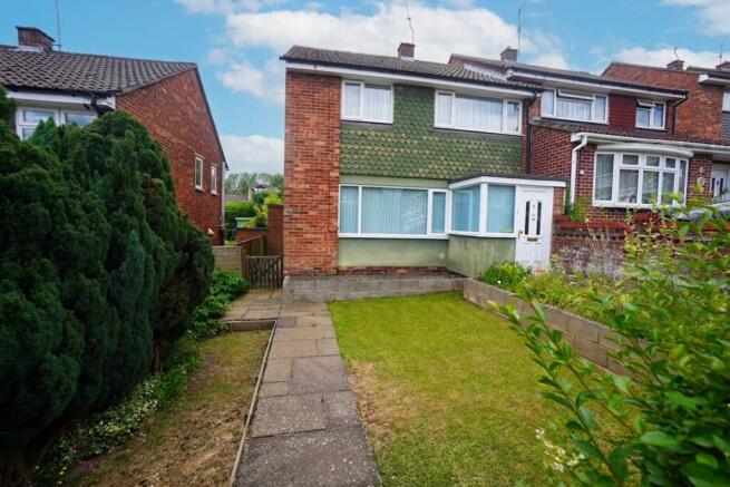 3 bed property, in Horsenden Road, £380,000