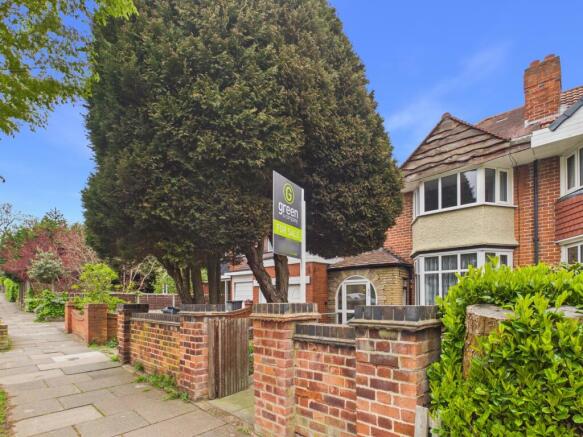3 bed property, in Goosemoor Lane, £300,000