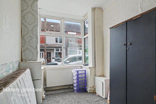2 bed property, in Harcourt Street, £20,000